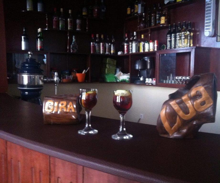 Gira Lua Guest House Igreja Bagian luar foto