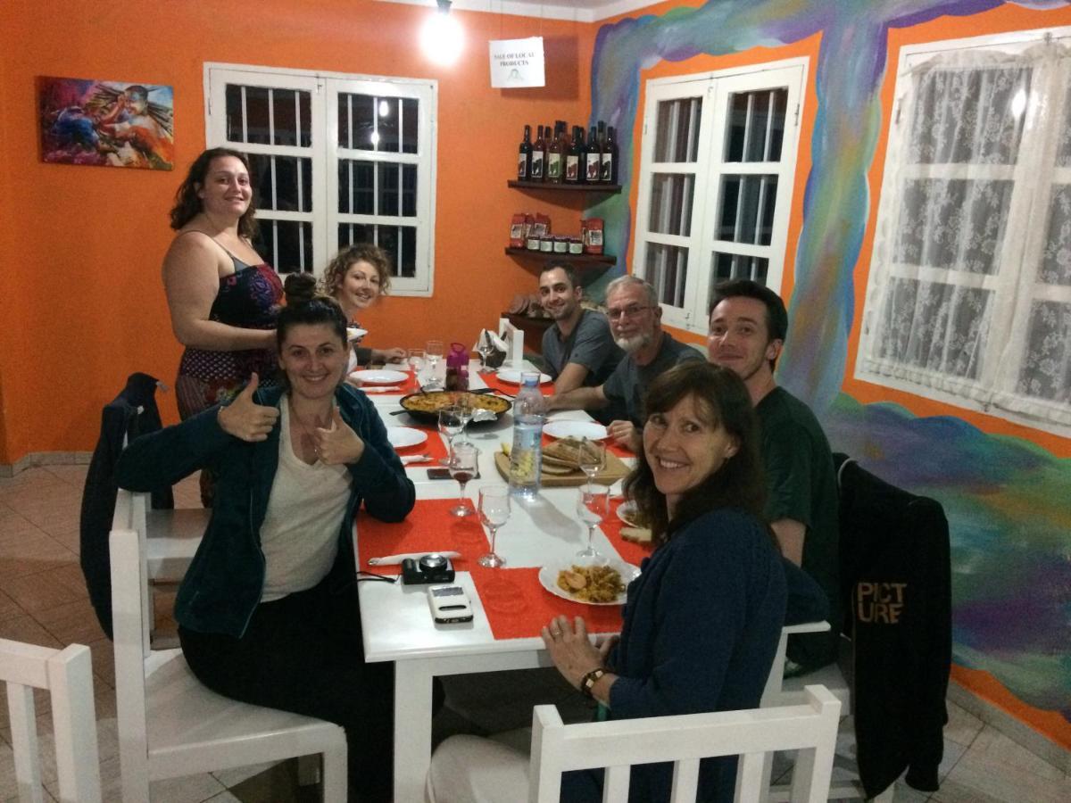 Gira Lua Guest House Igreja Bagian luar foto